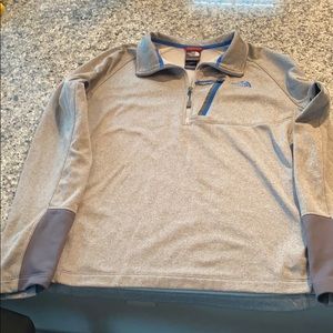 Men’s North Face pullover 3/4 zip size L